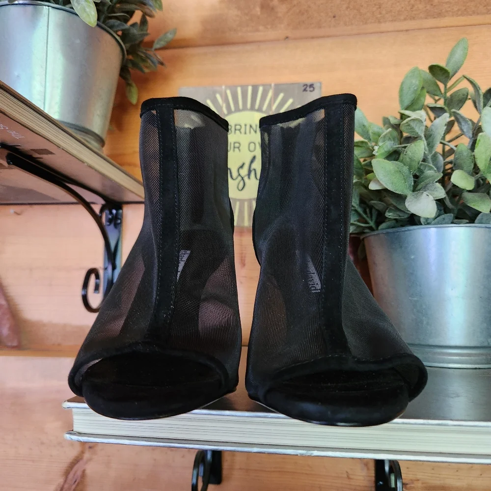 Charles David Court Black Mesh Leather Ankle Stiletto Heel Ankle Boot Bootie 6.5